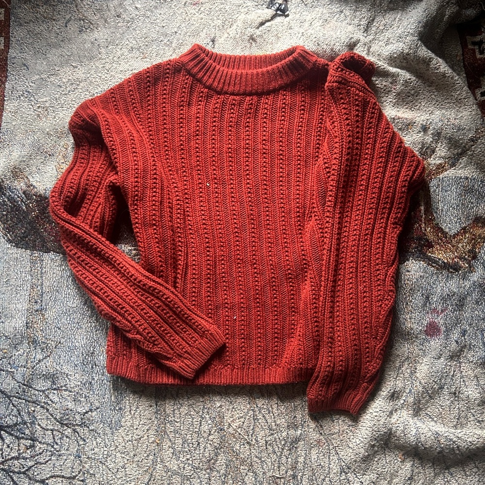Red- Orange vintage knit sweater with unique pattern  
#knit #sweater #cropped